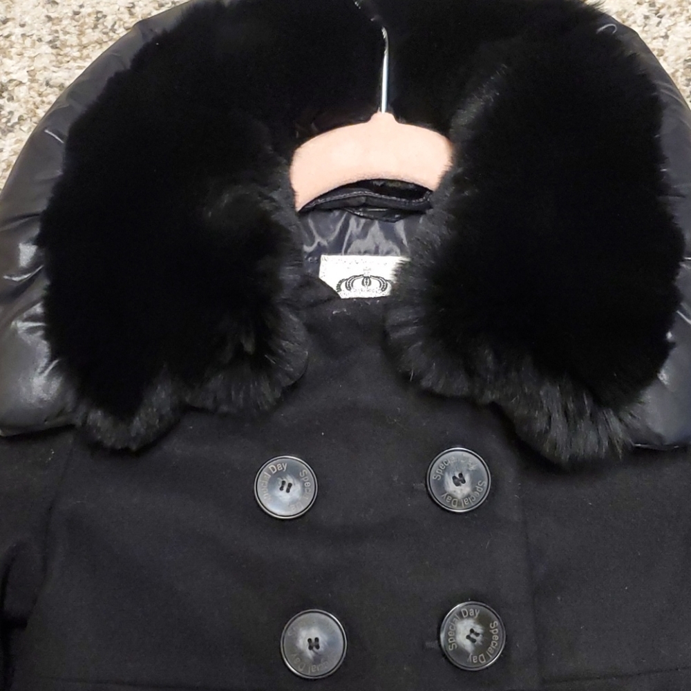 Coat - Picture 2 of 3